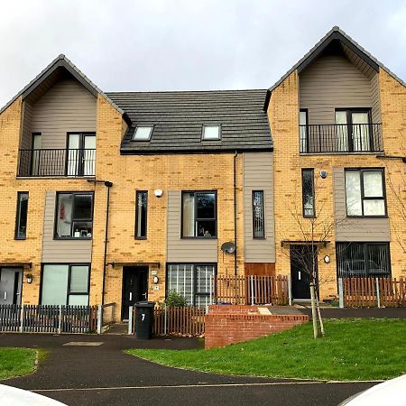 Sheffield City Centre , Free Wifi & Parking - Private Room - Shared House Exteriör bild