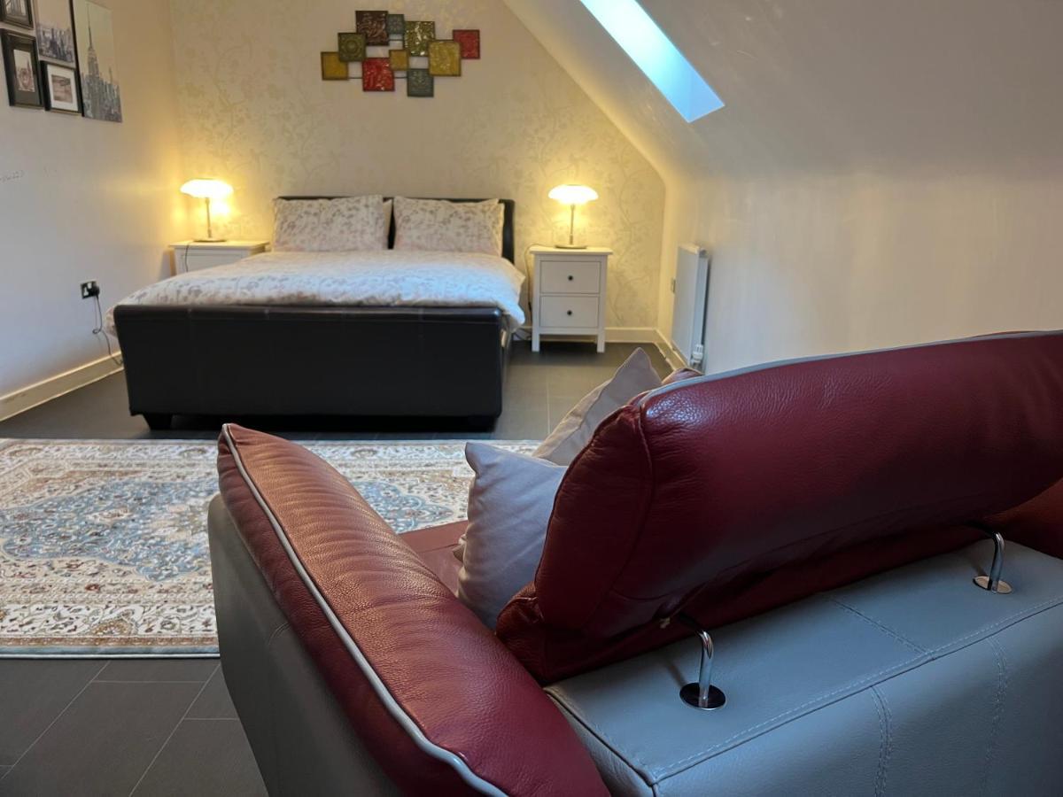 Sheffield City Centre , Free Wifi & Parking - Private Room - Shared House Exteriör bild